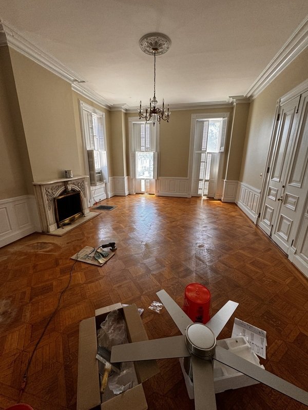 Huge bottom floor apartment next to Monroe Park! property image
