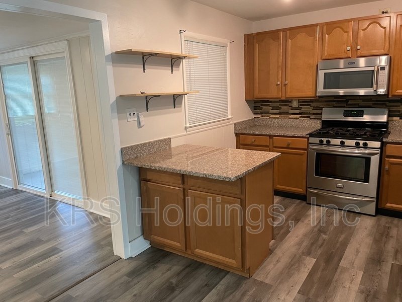 Bright property image