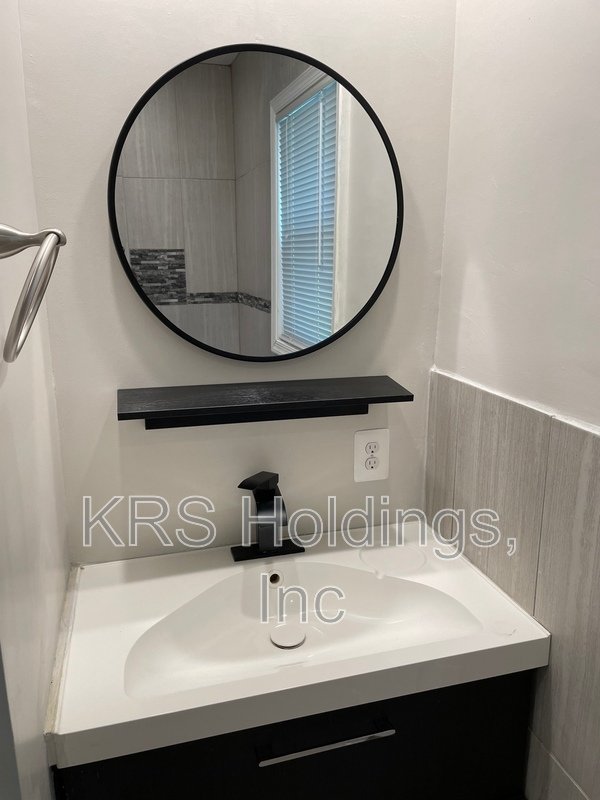 Bright property image