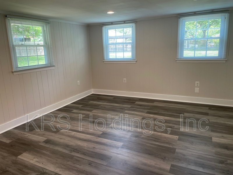 Bright property image