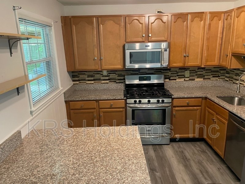Bright property image