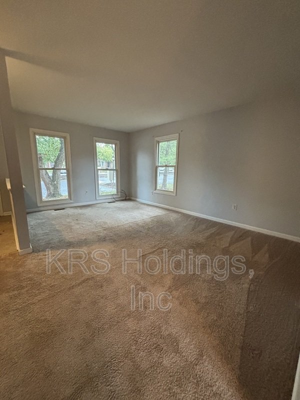 Spacious Townhome Fredericksburg Available! property image