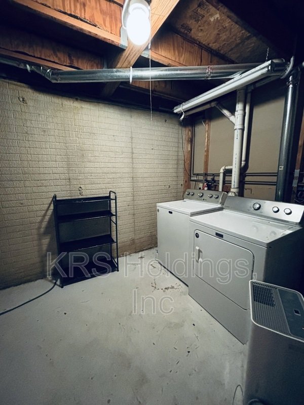 Spacious Townhome Fredericksburg Available! property image