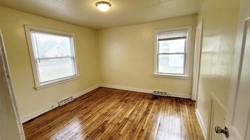2002 Carrol St property image
