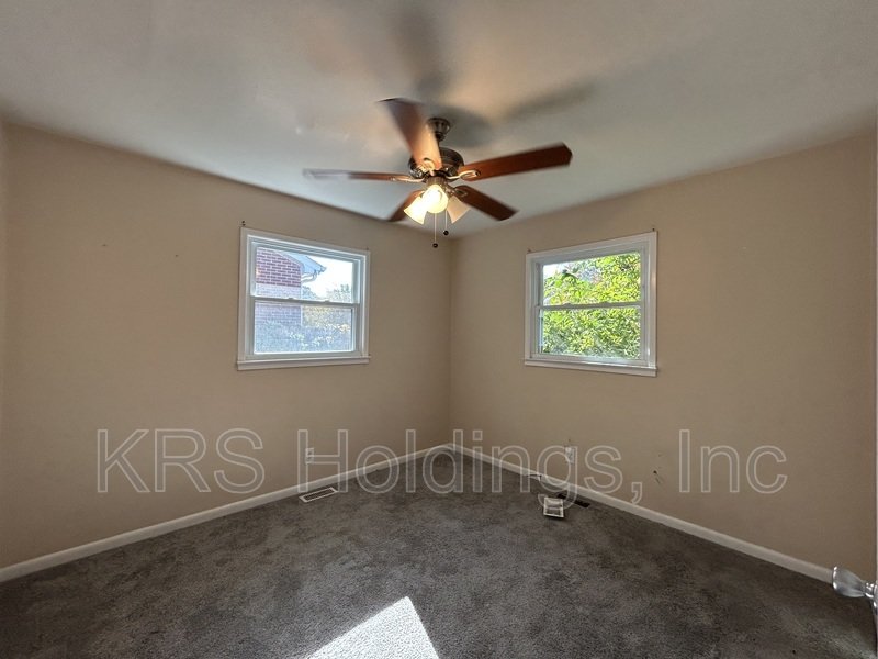 Open property image