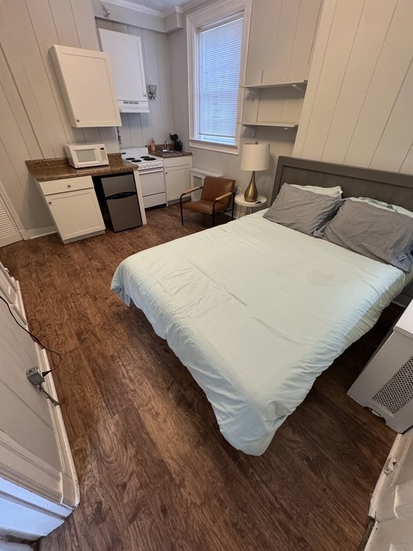 712 N Arther Ashe Blvd D property image