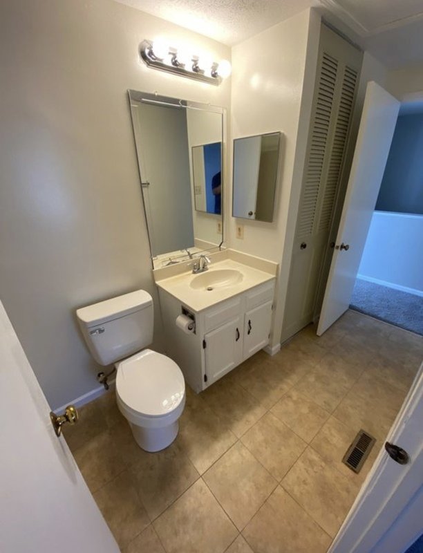 8400 brigadoon Ct property image