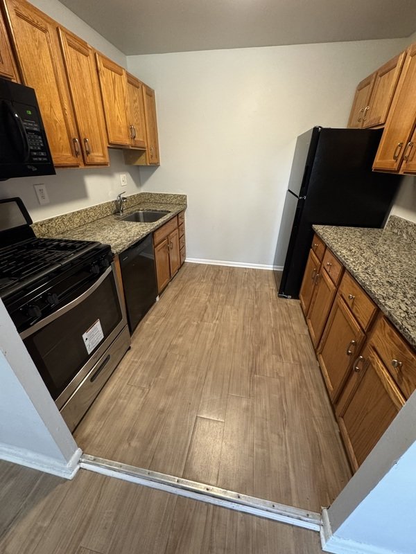 includes water/sewer/trash/gas! property image