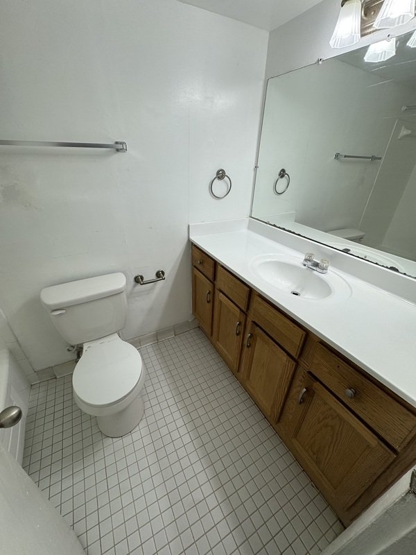 includes water/sewer/trash/gas! property image