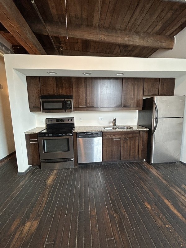 110 S. 15th St.  Unit 405 property image