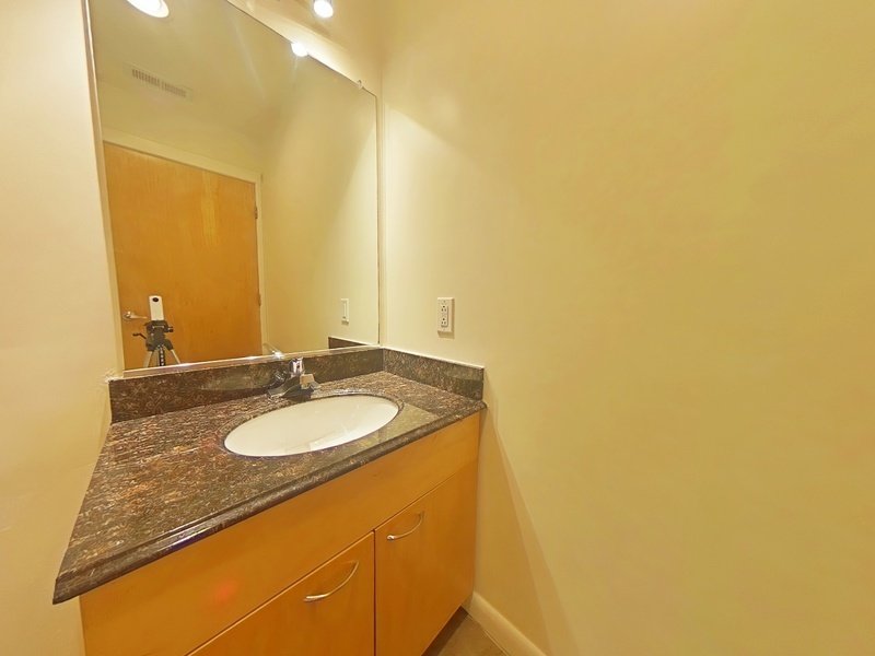 Open property image