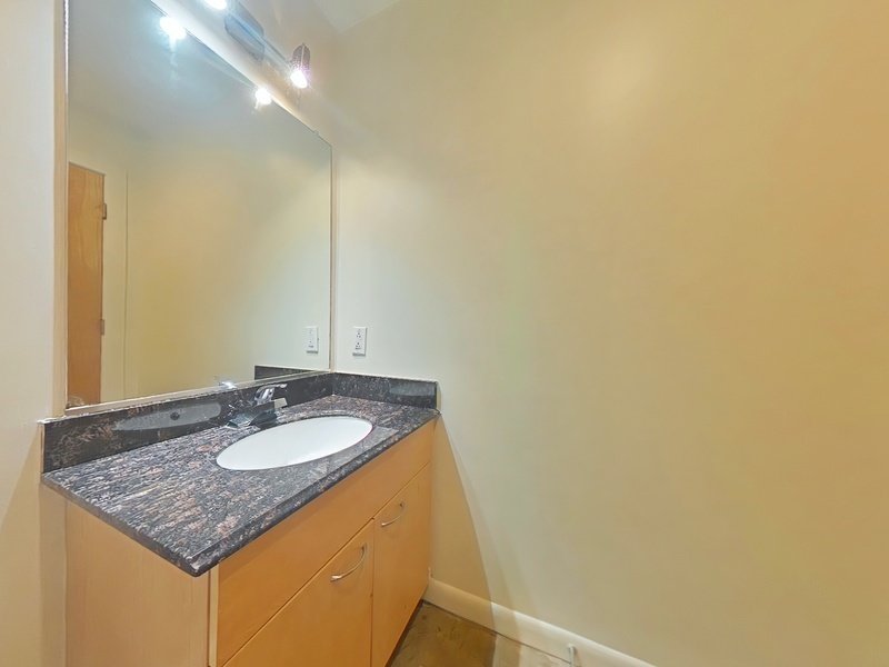 Open property image
