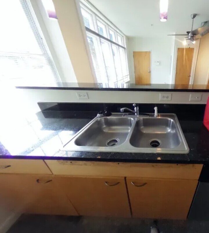 Open property image