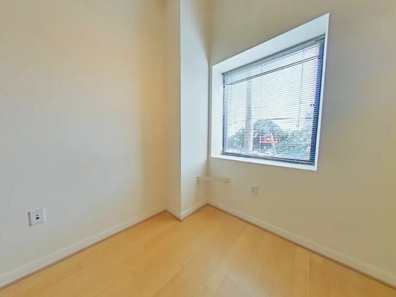 Open property image