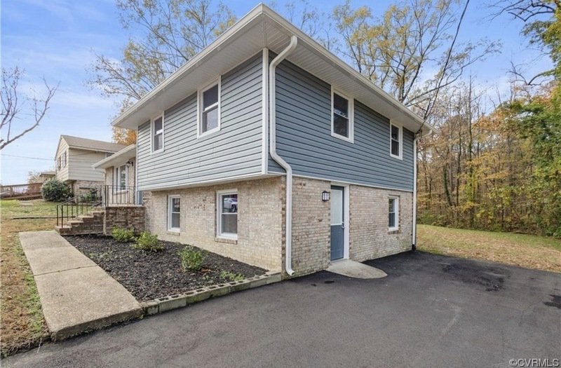 1224 W Roslyn Rd property image