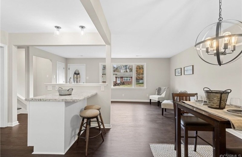 1224 W Roslyn Rd property image