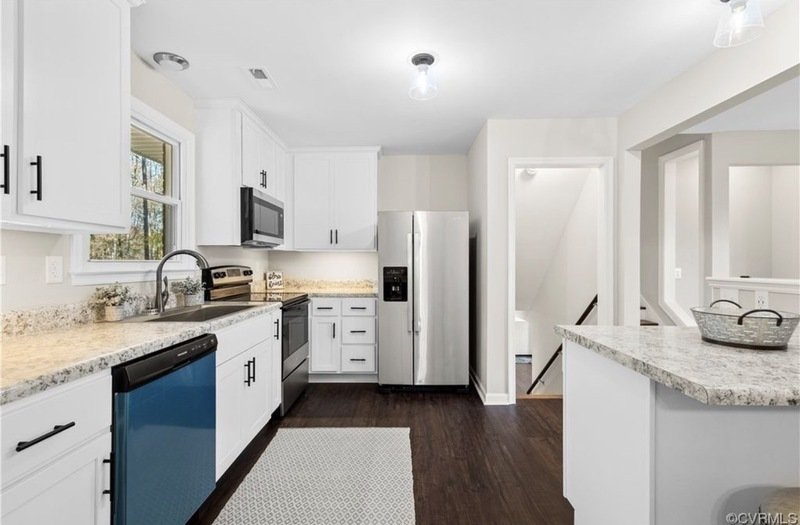 1224 W Roslyn Rd property image