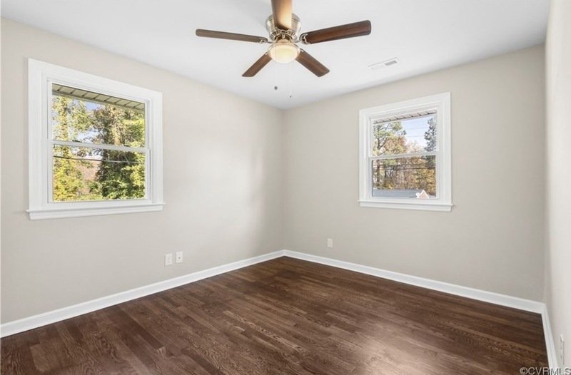 1224 W Roslyn Rd property image