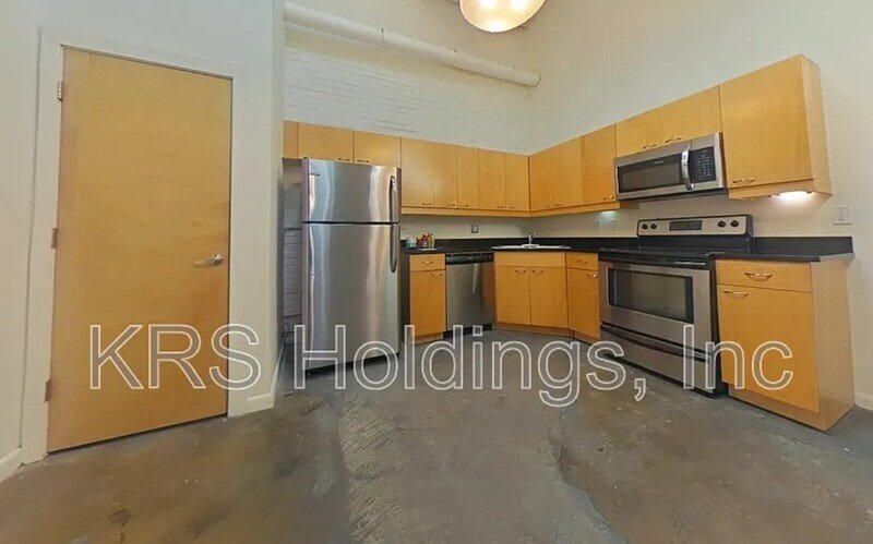 Bright property image