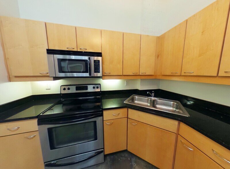 Bright property image