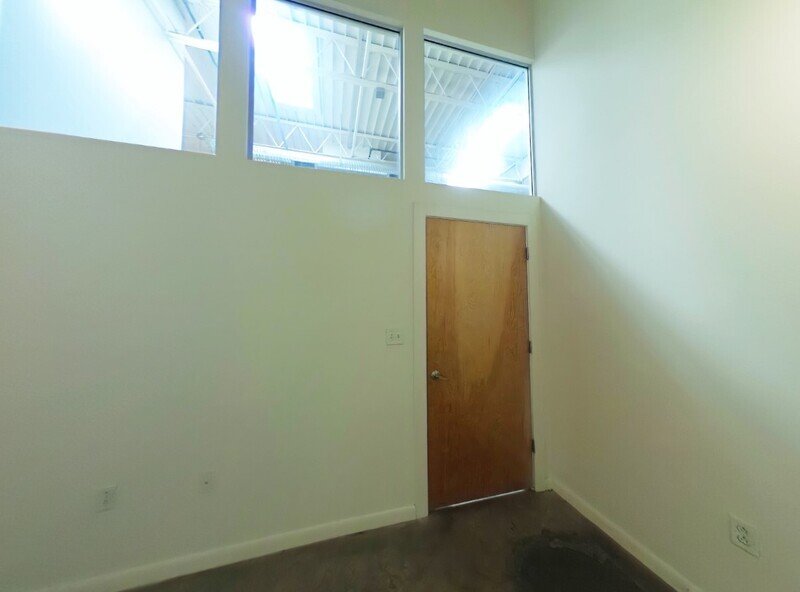 Bright property image
