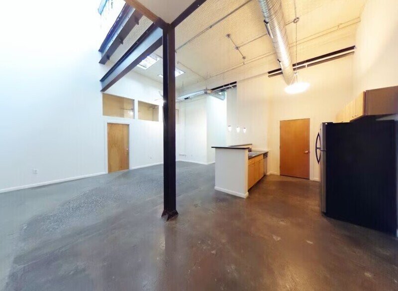 Bright property image