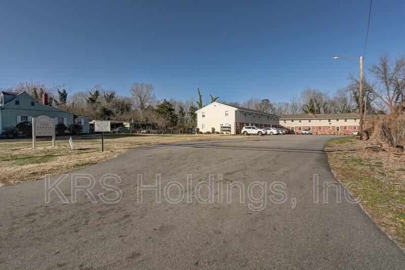 1517 HALIFAX ST APT 12 property image