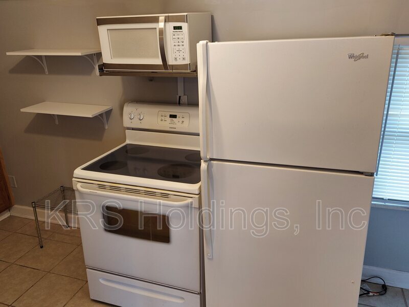 Rental in Staunton, 3 BR Apartment Minutes from Downtown property image