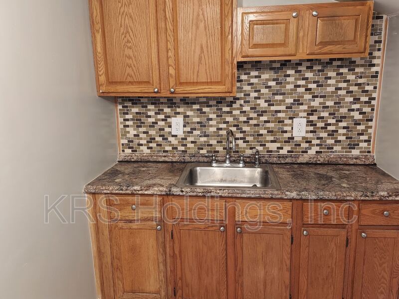 Rental in Staunton, 3 BR Apartment Minutes from Downtown property image