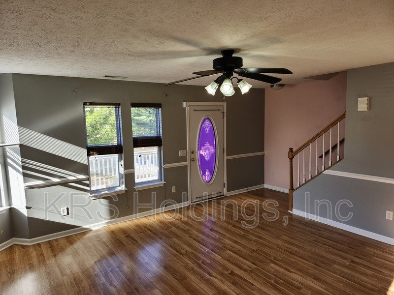 For Rent: Harrisonburg 3 BR, 2.5 Bath Well-maintained Townhouse property image