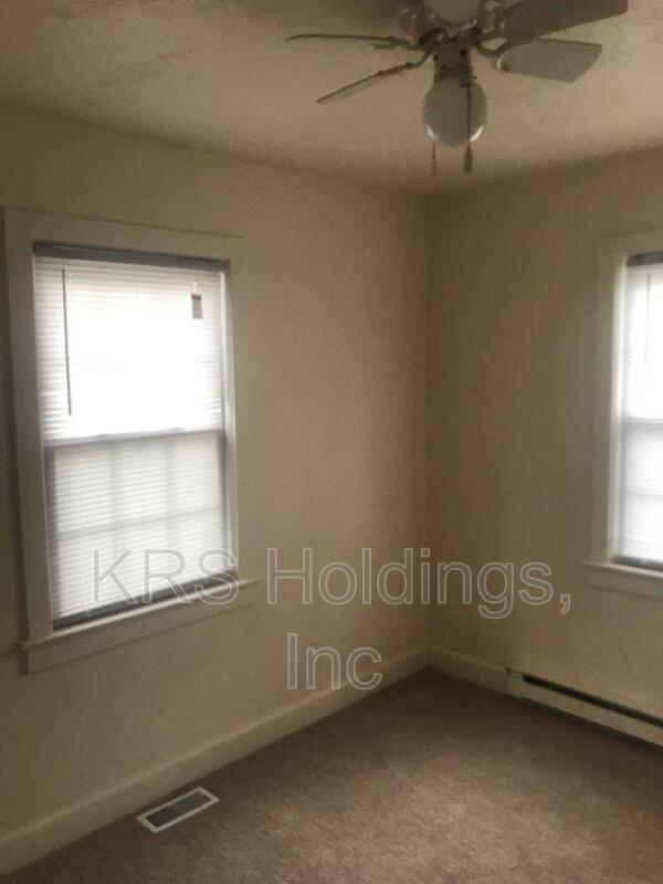 Maycox Ave: Spacious 3BR Duplex property image
