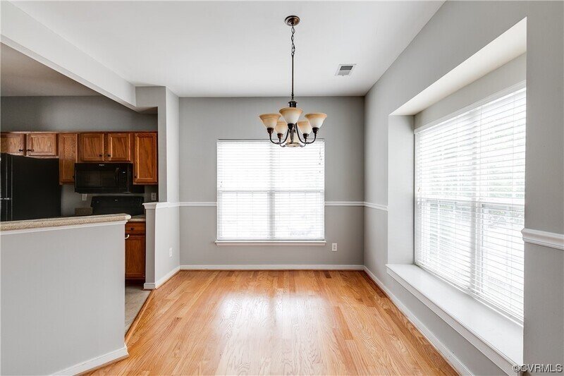 Bright property image