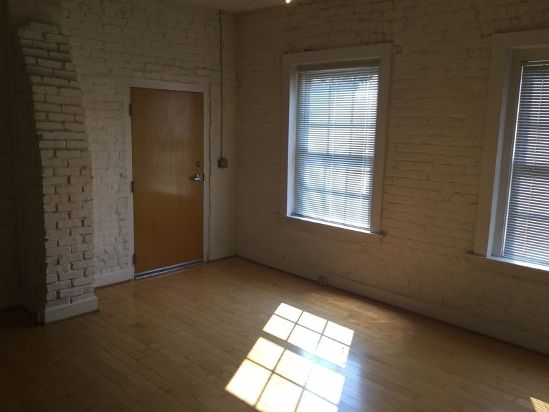 824 W Broad St - Apt 2F property image