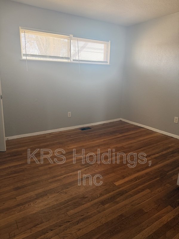 Bright property image