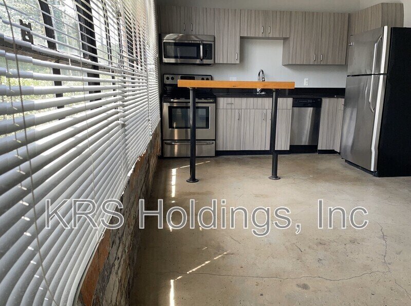 123 Pine St 39 property image