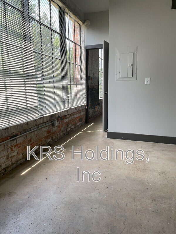 123 Pine St 39 property image
