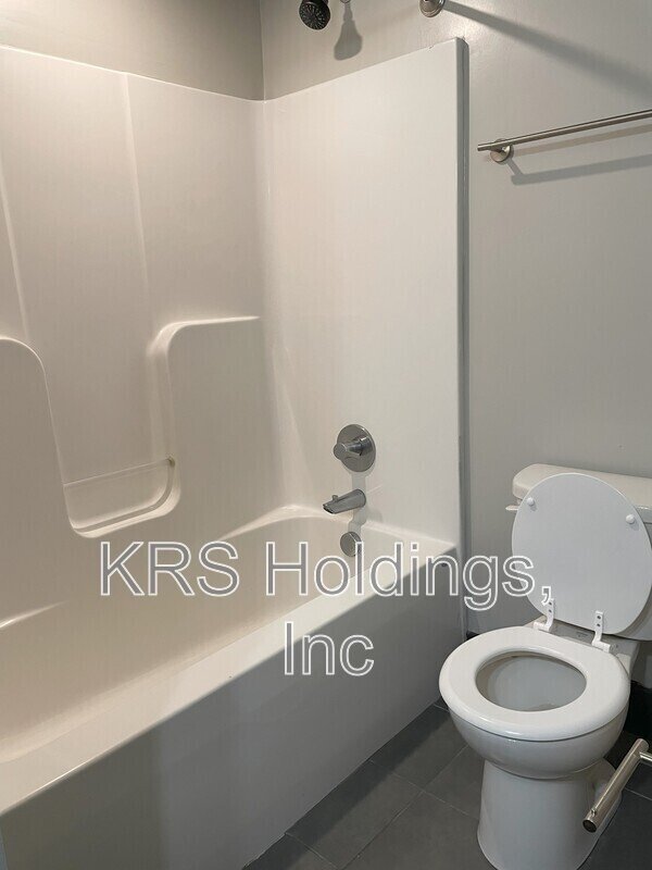 123 Pine St 39 property image