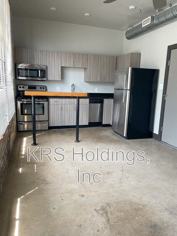 123 Pine St 39 property image