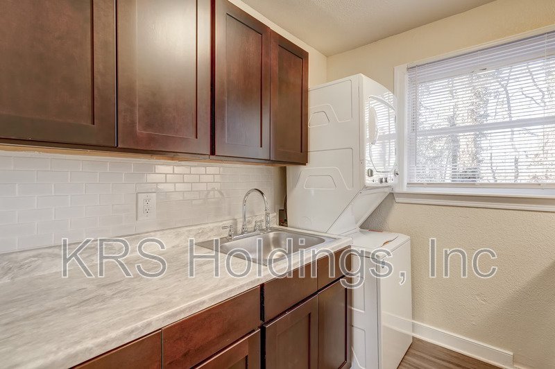 1517 HALIFAX ST APT 8 property image