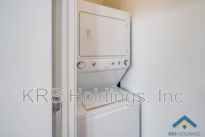 141 E Wythe St L property image