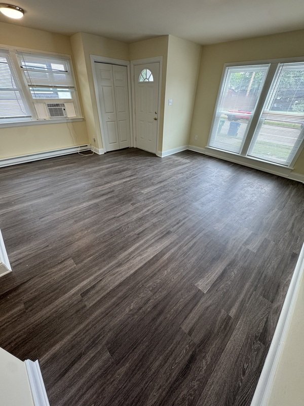 408 S West St property image
