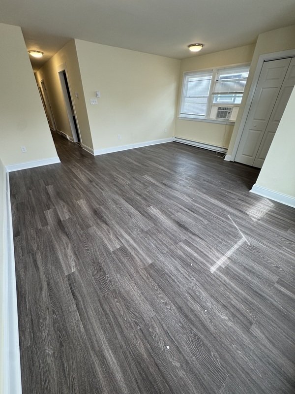 408 S West St property image