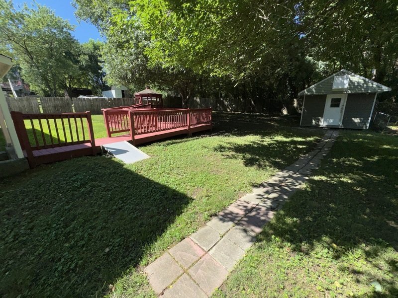 4020 Laurelwood rd property image