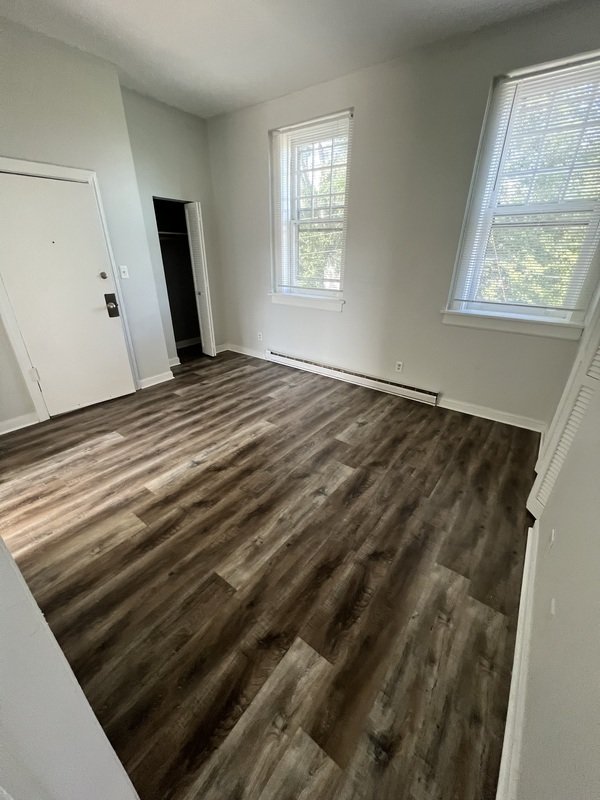 1020 Maplewood ave 2 bedroom property image
