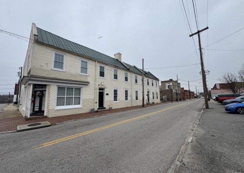 201 E Bank st 4 property image