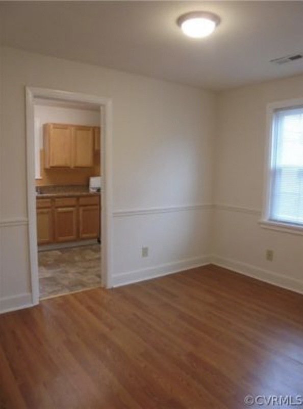 1607 Minefee St property image