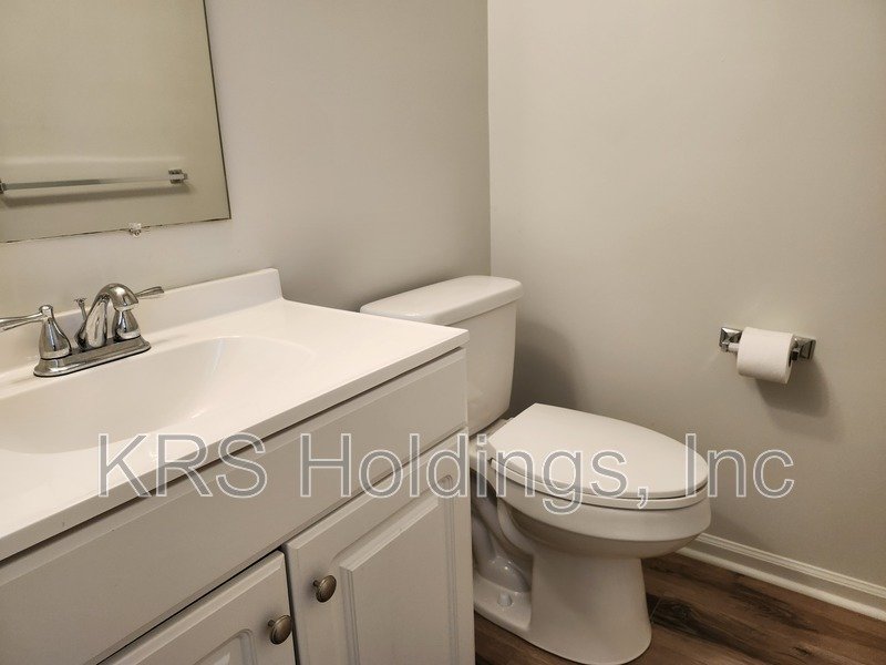 AVAILABLE NOW-Recently Remodeled 2 BR Townhouse in Staunton property image