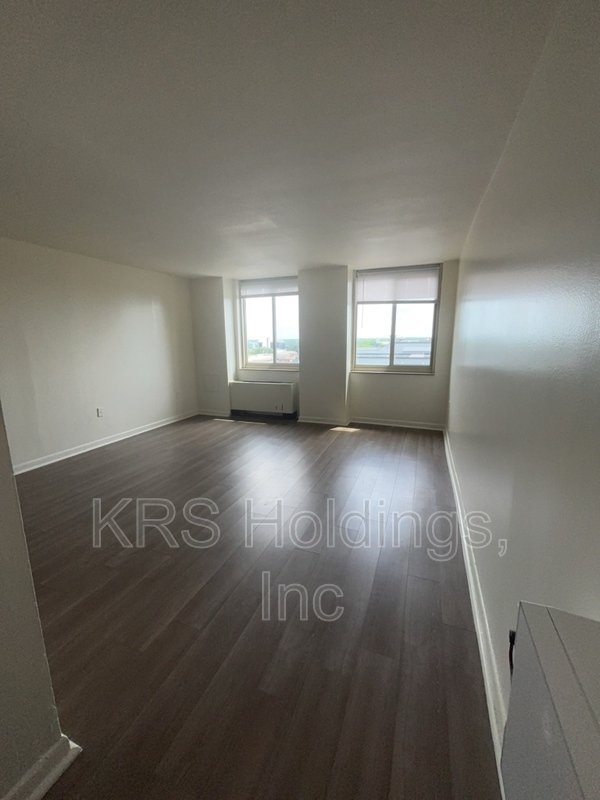 SPECIAL – COUPON - $200 IF RENT IS PAID BY THE 5TH; All Utilites included property image