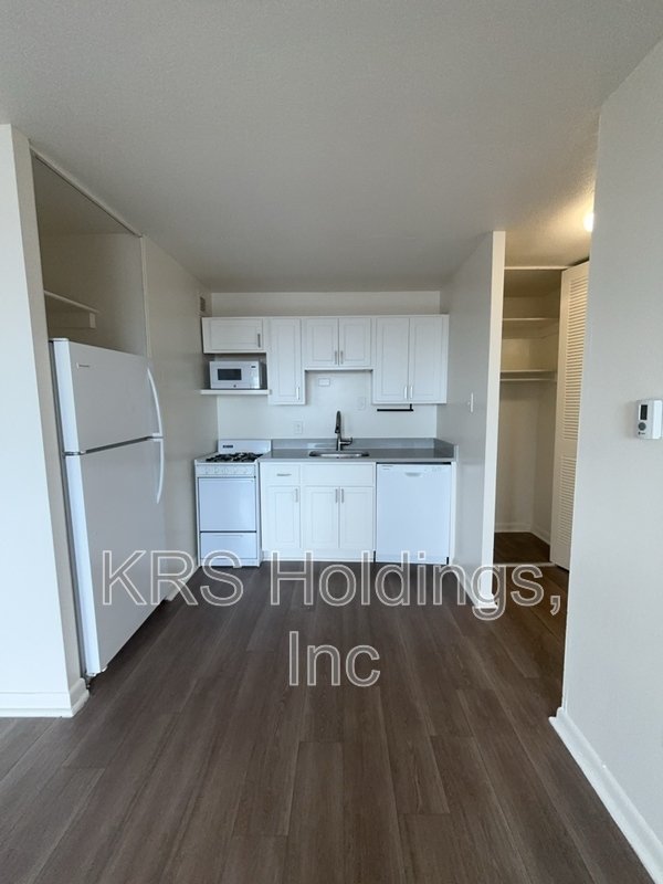 SPECIAL – COUPON - $200 IF RENT IS PAID BY THE 5TH; All Utilites included property image