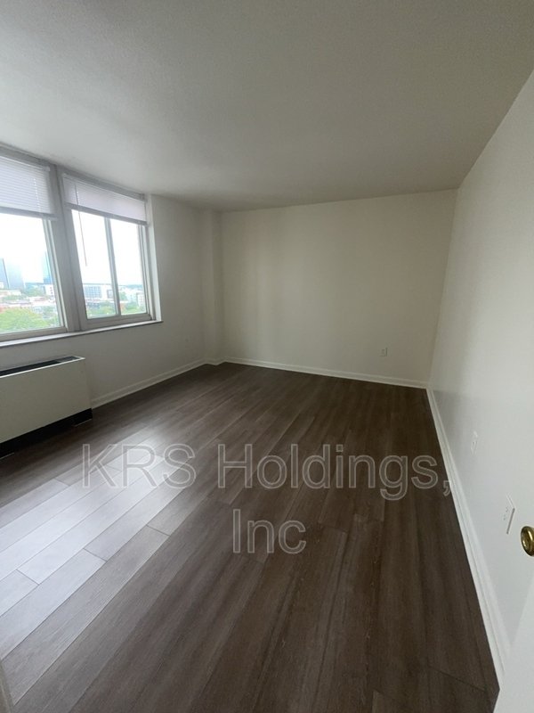 SPECIAL – COUPON - $200 IF RENT IS PAID BY THE 5TH; All Utilites included property image